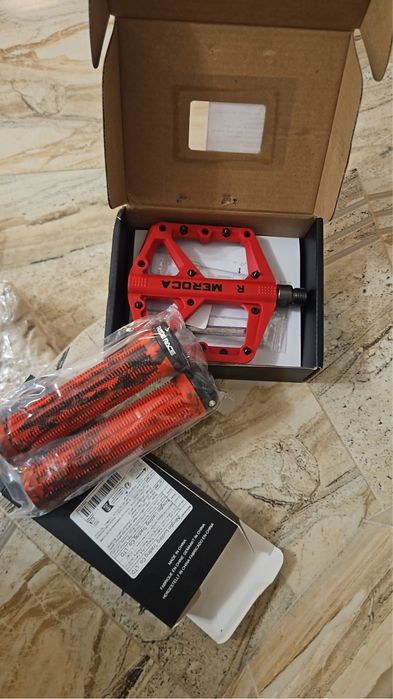 Bicicleta B-twin 500 (mini dirt jumper)