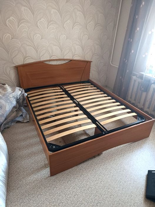 Продам кровать 25 тыс.