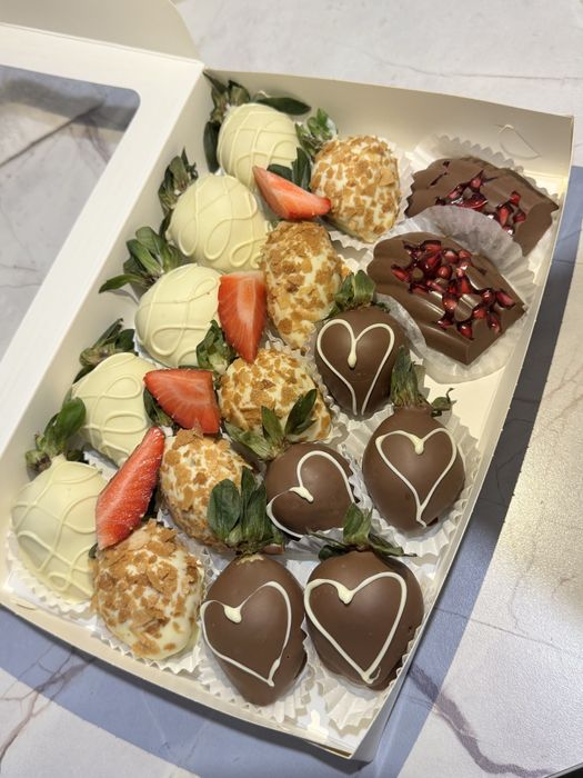 Клубника в шоколаде Алматы