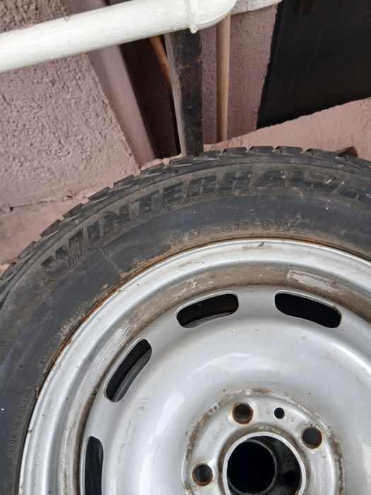 Anvelope Firestone cu jante tabla