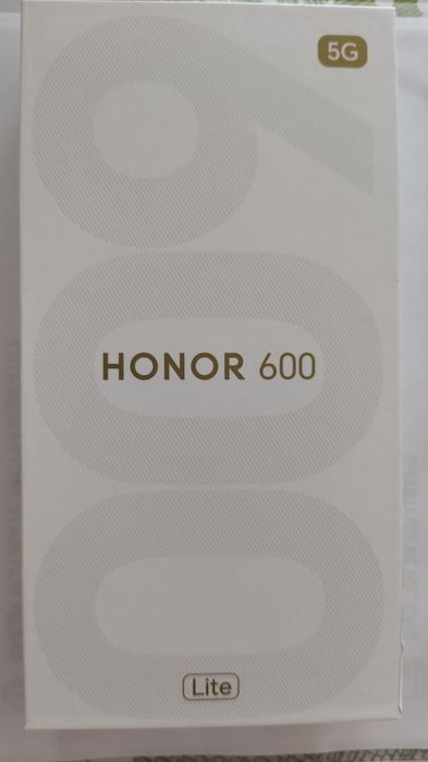 Honor 600 lite.Чисто Нов с две години гаранция от Технополис