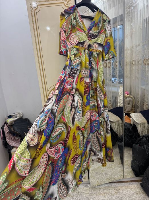 Продам женские платья б/у 15000 Алматы