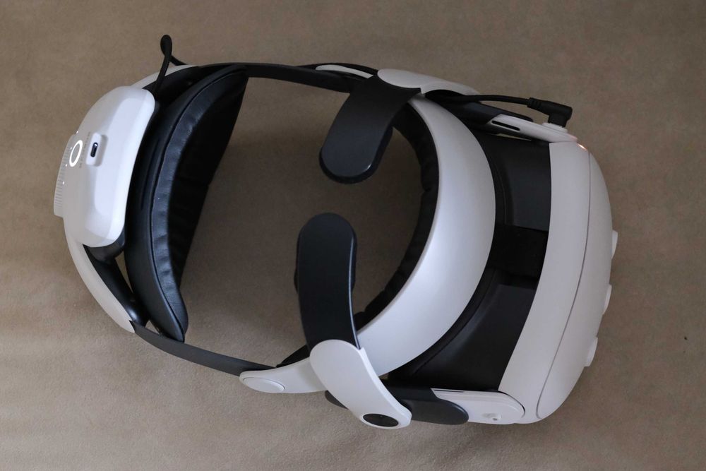 Meta Quest 3 (128gb) + BoboVR + кейс