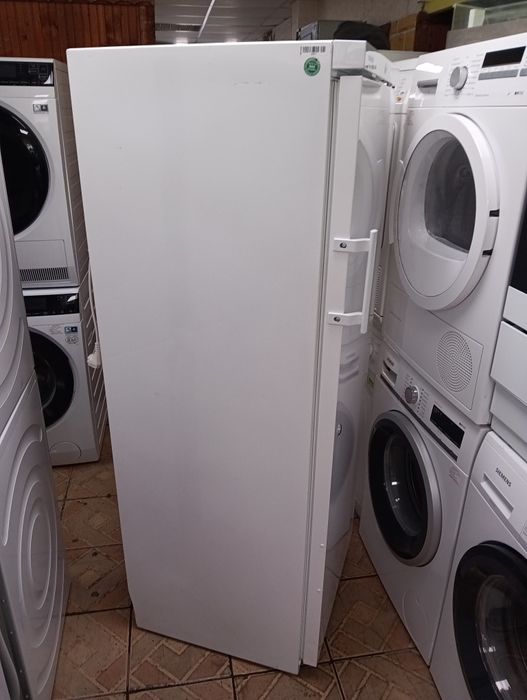 Професионален голям хладилник охладител Liebherr с две години гаранция