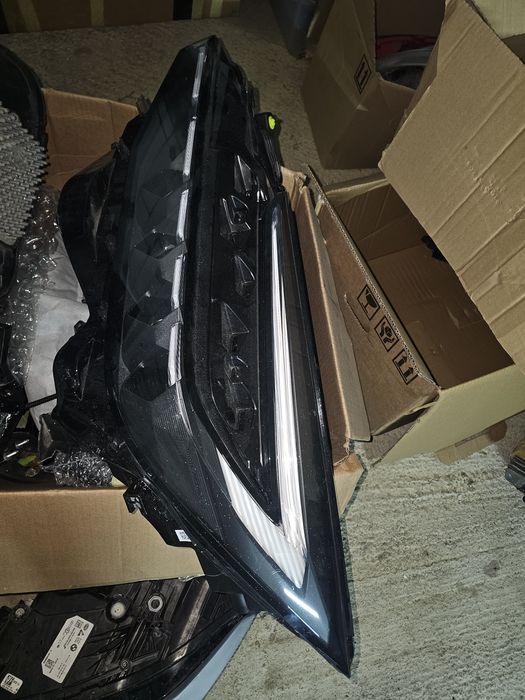 Faruri Mercedes Toyota Lexus Volkswagen