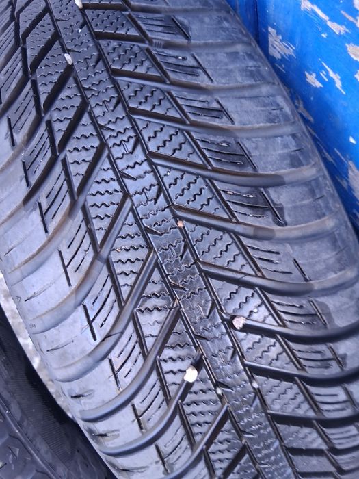 215 60 17 NEXEN  2бр всесезонни дот 2023г