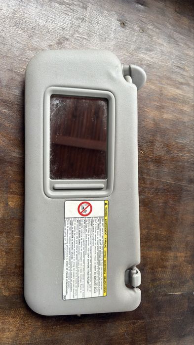 Сенник за  шофьора за ТОЙОТА РАФ4 2004г.