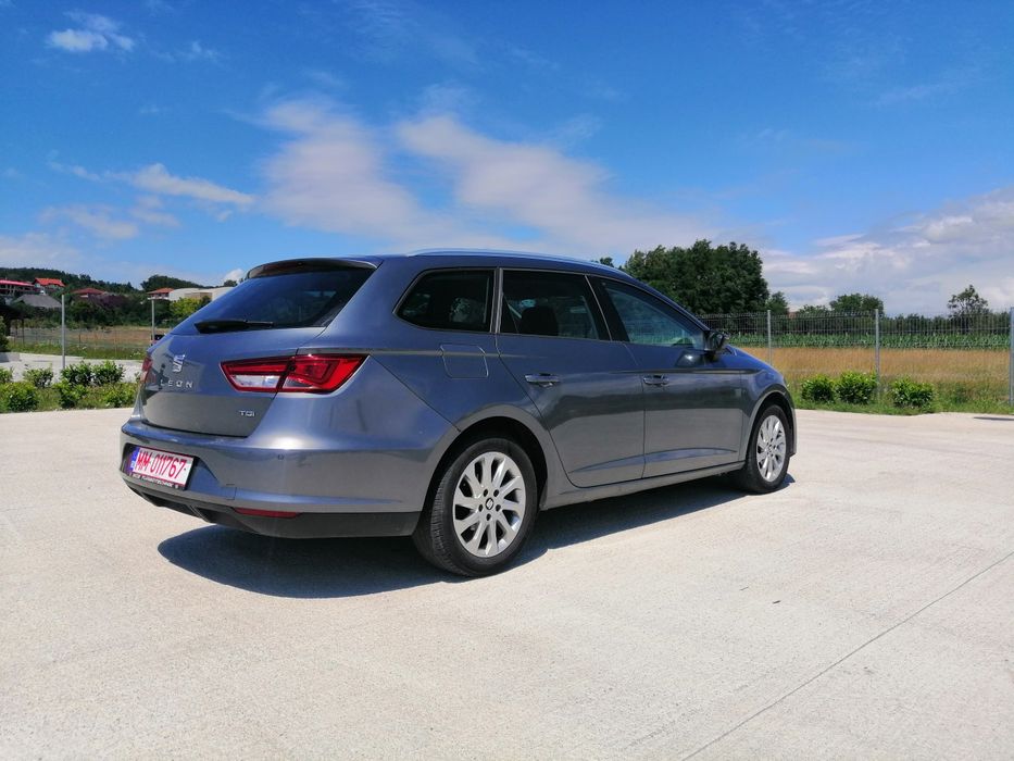 Seat Leon 1,6 automat DSG (vind s-au  schimb)