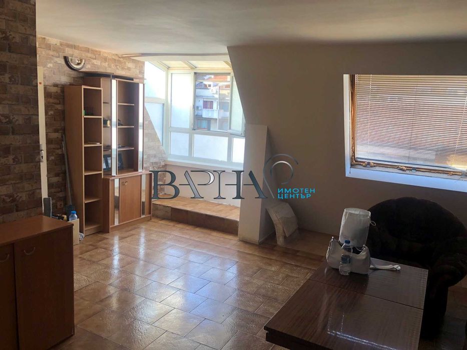 Продава се Тристаен апартамент в Варна, Център - 60 кв.м за 1046 €/кв.м - Снимка #1