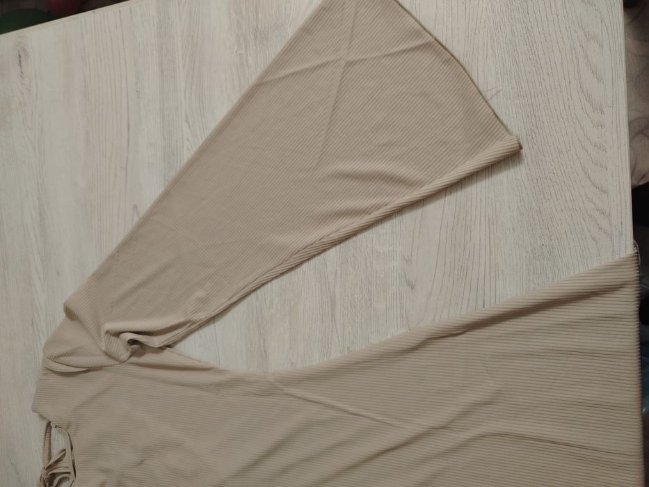 Женская одежда платья