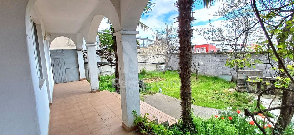 Продава се Къща в Пловдив, Кършияка - 250 кв.м за 714 €/кв.м - Снимка #3