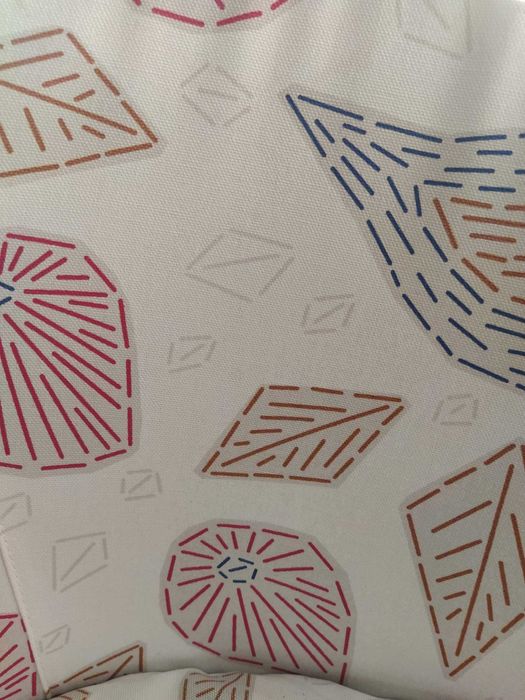 Яйцевиден въртящ се стол SKRUVSTA IKEA