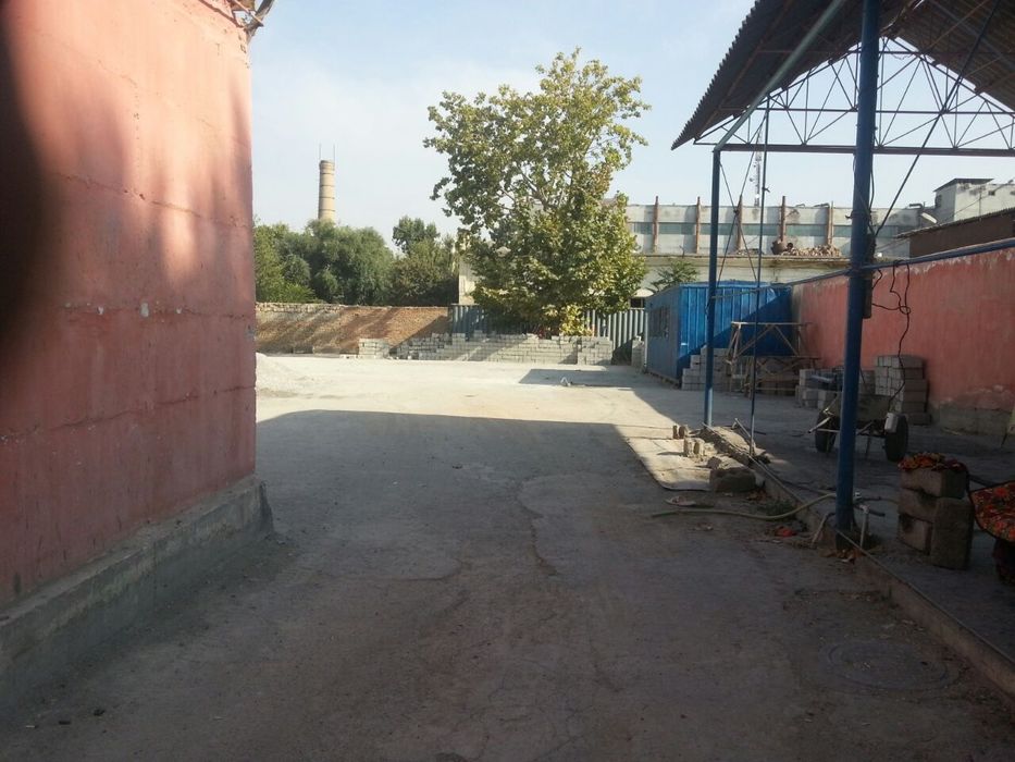 Uzsalaman orqasida 13 yarim sotix  joy sotiladi