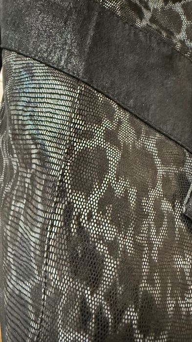 Кожаная женская куртка