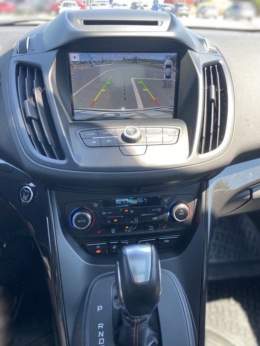 FORD KUGA/ST-line/2.0/180/AWD/Poweschift