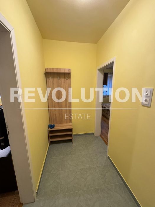 Дава се под наем Двустаен апартамент в Пловдив, Център - 55 кв.м за 400 € - Снимка #9