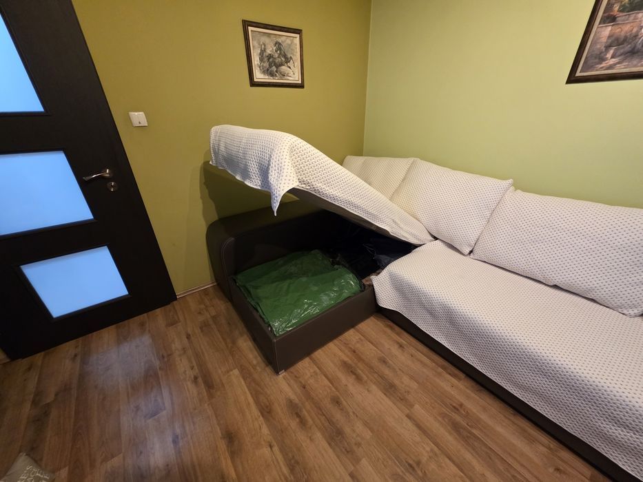 Диван с функция сън