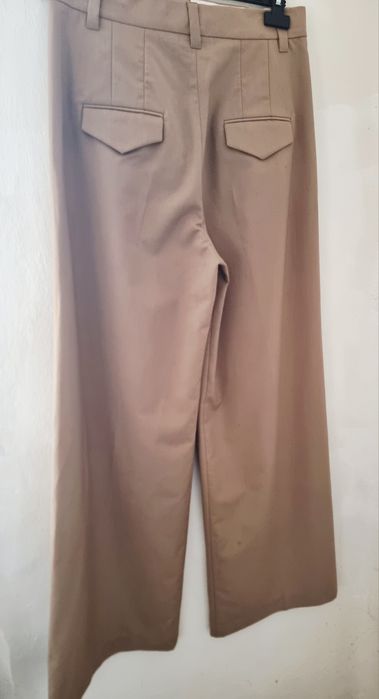 Pantaloni cu crac larg Zara