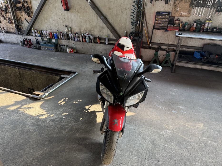 Peugeot xr7 2010