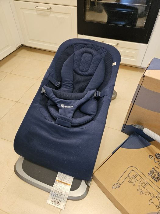 Ergobaby Evolve 3-в-1 и рамка с играчки