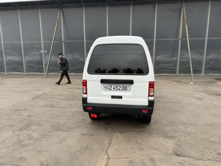 Гузал холатдаги дамас сотиб олинг