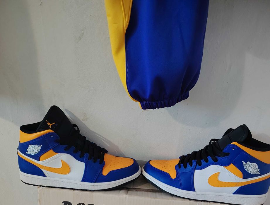 Екип на LA  Lakers