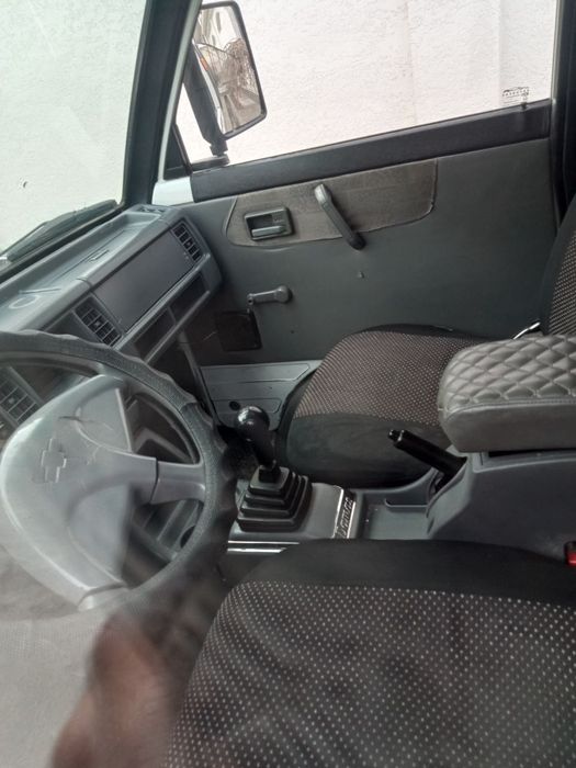 Дамас сотилади.266