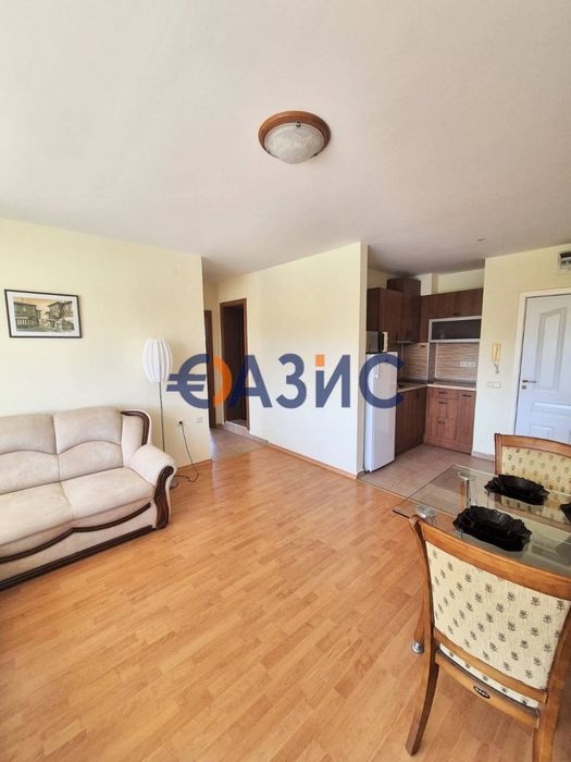 Продава се Тристаен апартамент в к.к. Слънчев бряг - 92 кв.м за 875 €/кв.м - Снимка #3