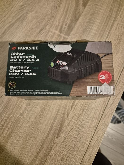 Încărcător baterie parkside 20 V/2.4 AH