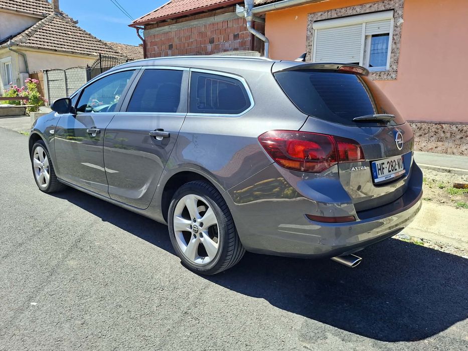 Opel astra 1.6 turbo
