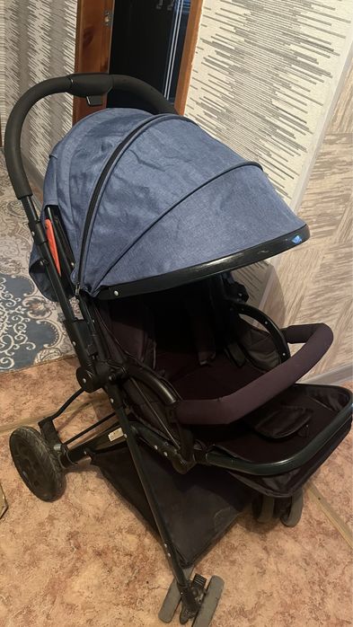 Продам детскую коляску