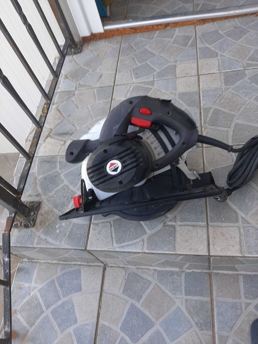 къртач средно голям, циркуляр