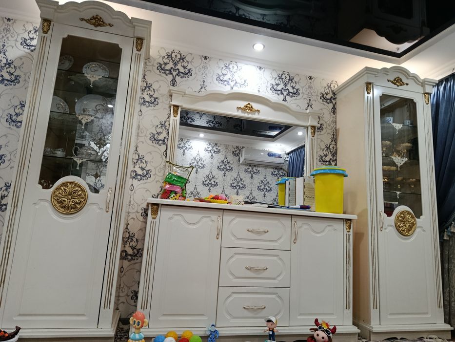 Мебель пенал камод