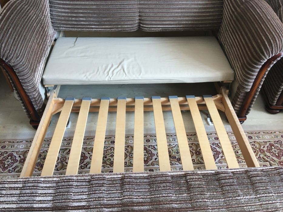 Продаю диван + 2кресла