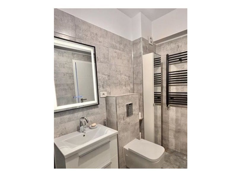 Apartament 3 camere zona Giurgiului