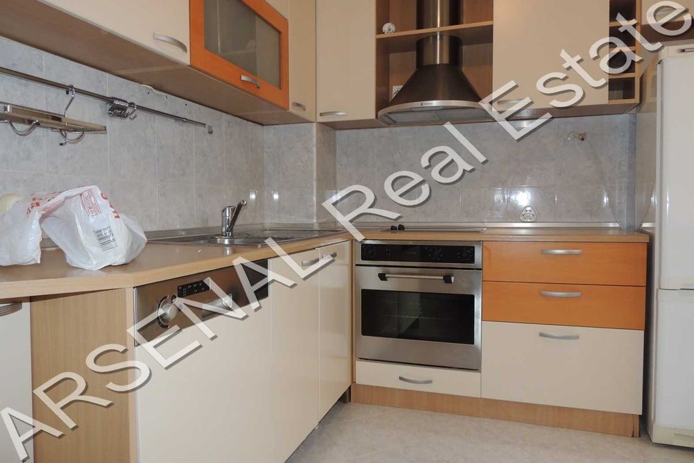 Дава се под наем Тристаен апартамент в София, Лозенец - 108 кв.м за 648.21 € - Снимка #1