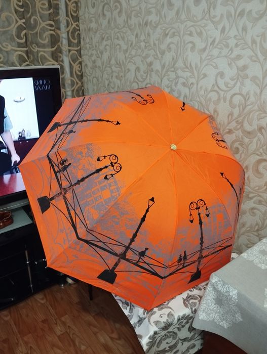 Продам зонт механический красивый