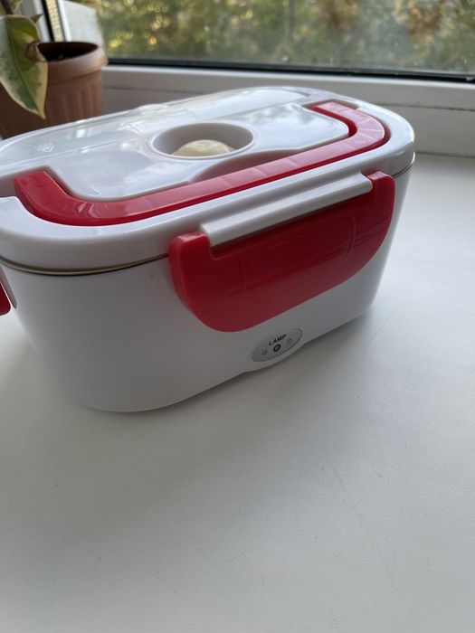 Продается контейнер для еды с подогревом
