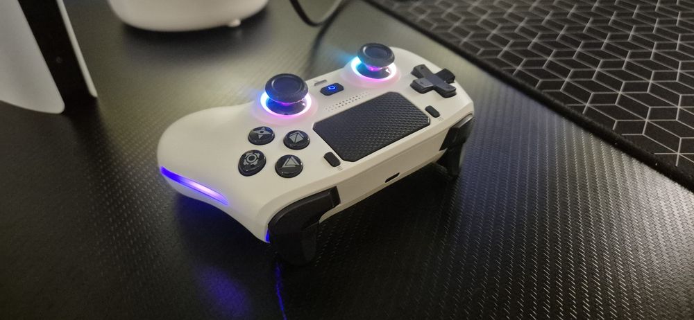 Controller wireless compatibil cu PS5 Stick-uri Triggere Hall Effect