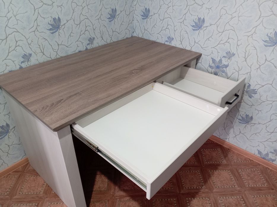 Стол письменный Марсель