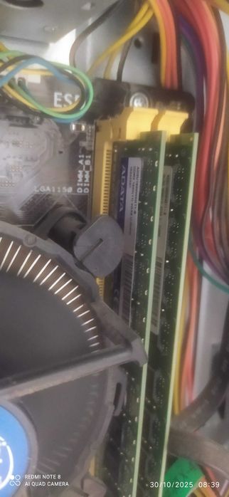 Настолен компютър Intel Pentium G3220 3.00 GHz 8 GB RAM, SSD 256 GB