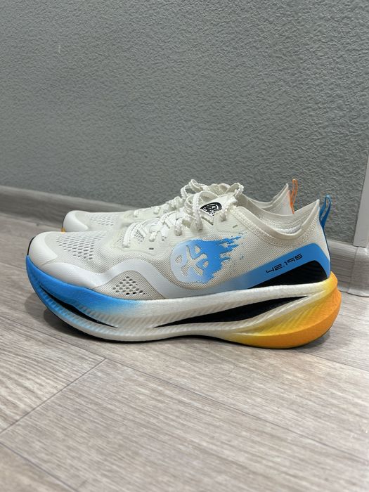 Беговые кроссовки BMAI Carbon FLY