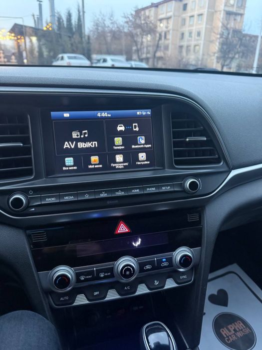 Hyundai Elantra 2020