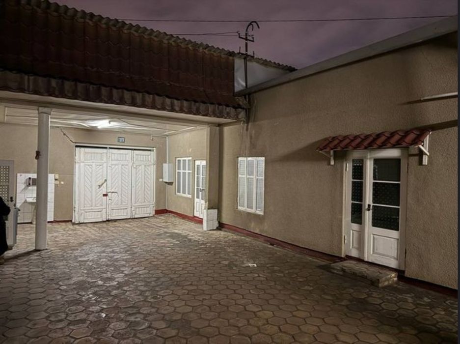 Продаётся дом в центре Бухары