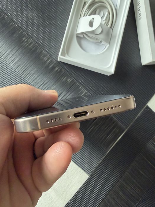 Iphone 16 pro max 256gb desert titanium