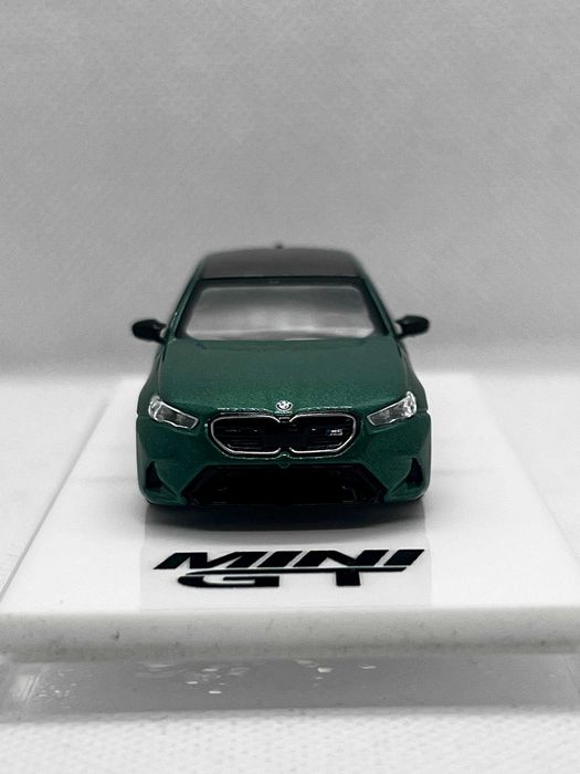 MINIGT | Хотвилс машинка | BMW M5 G90