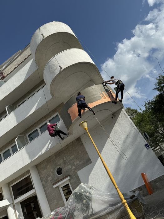 Izolatii exterioare cu alpinisti utilitari NON-STOP