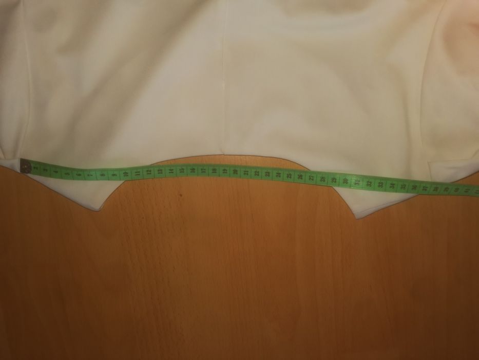 Ефектна рокля с ангели