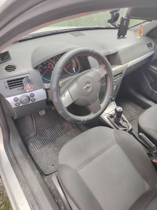 Опел Астра Н 2006 г