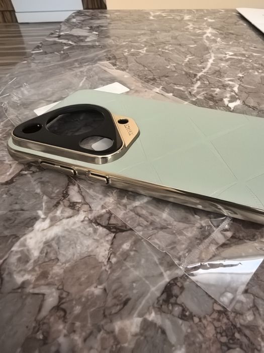 Кейс за HUAWEI p70 ultra. Чисто нов.